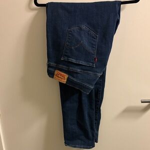 Levi's Women's Dark Blue Plus Size Straight Jeans